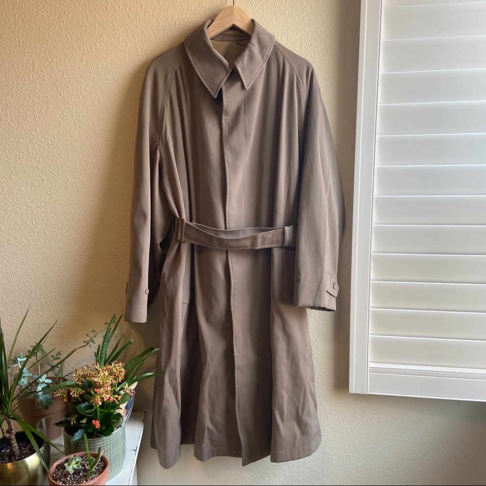Vintage 1964 Men’s Trenchcoat